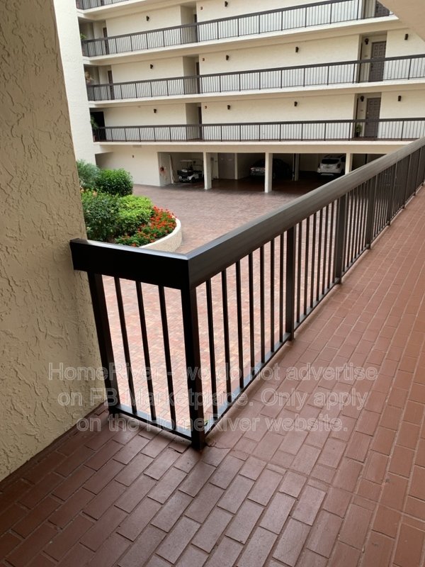 Move In Ready - 1945 Gulf Of Mexico Dr Apt M2-107, Longboat Key FL 342 property image