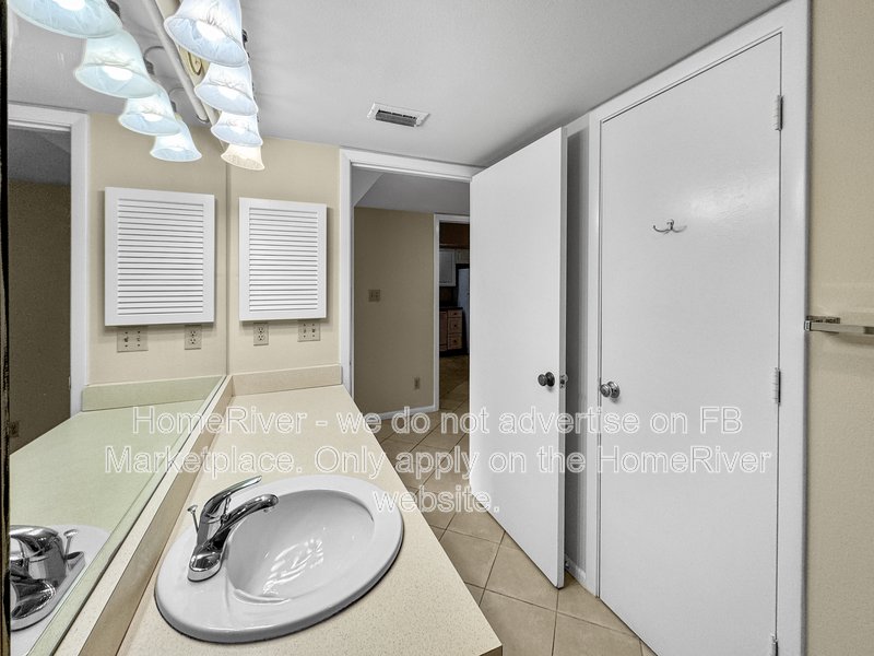 Move In Ready - 1945 Gulf Of Mexico Dr Apt M2-107, Longboat Key FL 342 property image