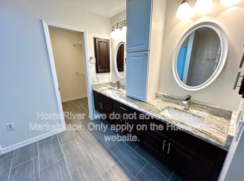 Move In Ready! - 4959 SOUTHERN WOOD DR, SARASOTA FL 34241 property image