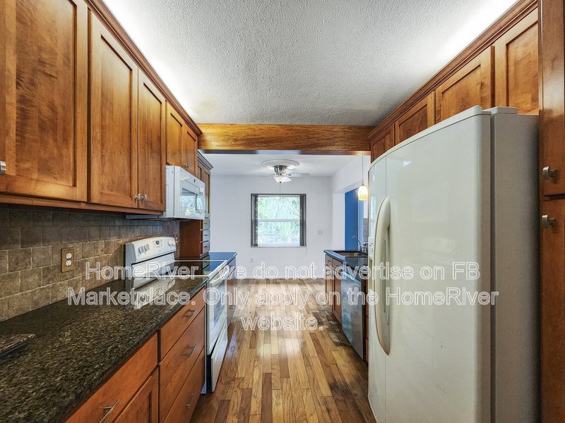 Move In Ready! - 1838 Brookhaven Dr, Sarasota FL 34239 property image