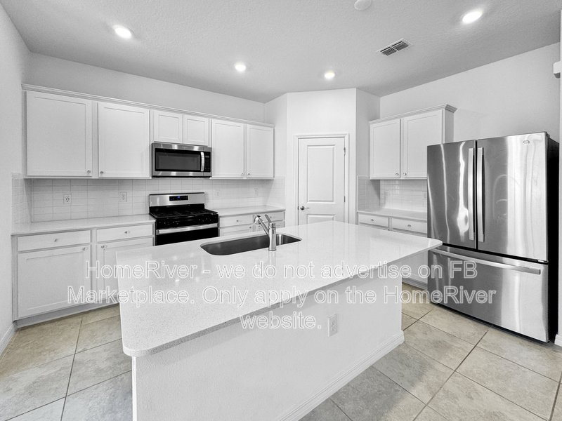 Move In Ready! - 3120 61st Ter E  Ellenton, FL 34222 property image