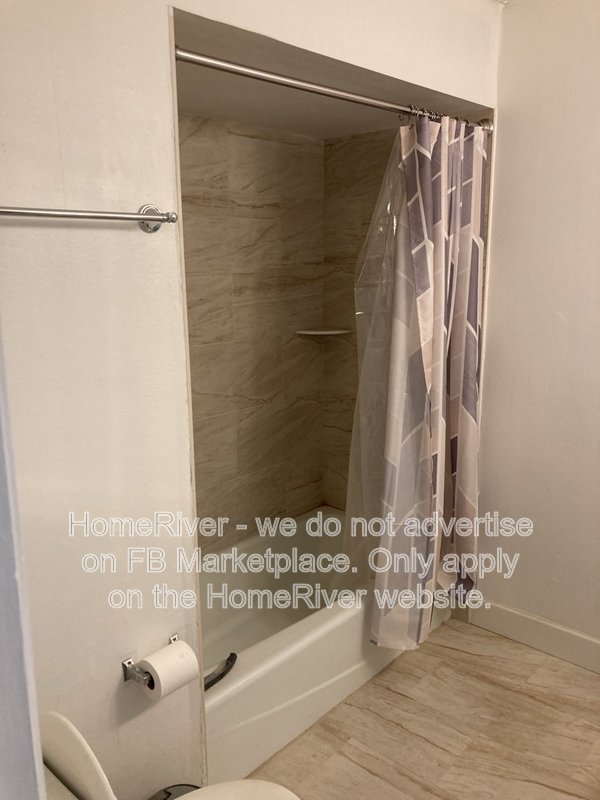 Move In Ready! - 9911 46TH AVE W UNIT B, BRADENTON FL 34210 property image