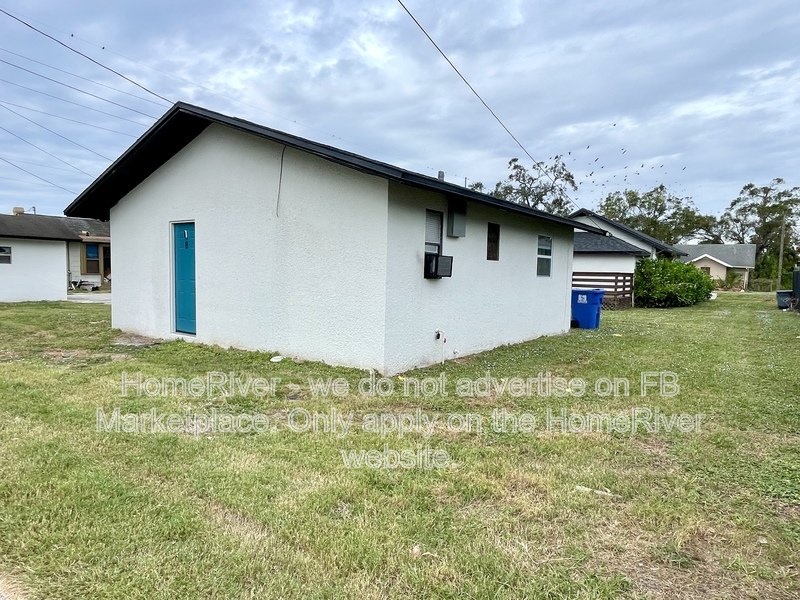 Move In Ready! - 2722 14TH AVE S UNIT B, ST PETERSBURG FL 33712 property image