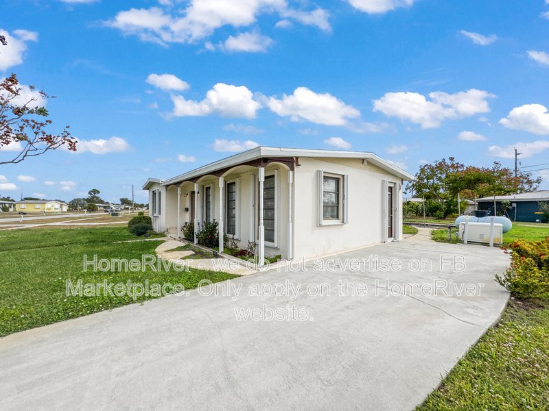 Move In Ready! - 22163 LASALLE RD, PORT CHARLOTTE FL 33952 property image