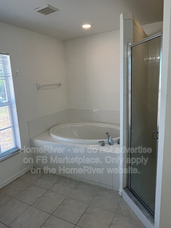 Move In Ready! - 3458 NE 9th Ave Cape Coral, FL 33909 property image