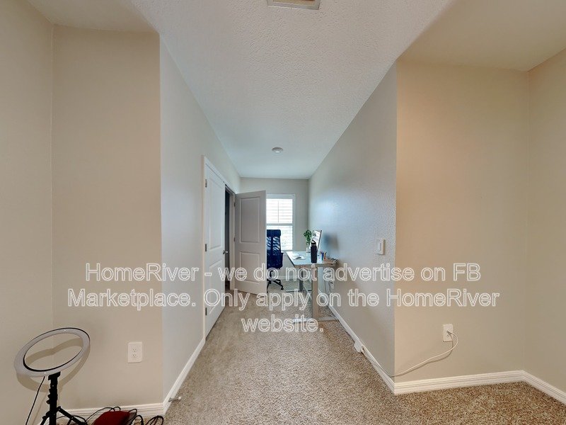 Do Not Miss Out! - 2567 MIDNIGHT PEARL DR SARASOTA FL 34240 property image