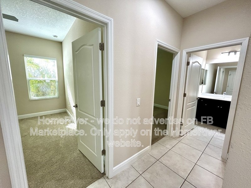 Move In Ready! - 12143 Longview Lake Cir, Bradenton FL 34211 property image