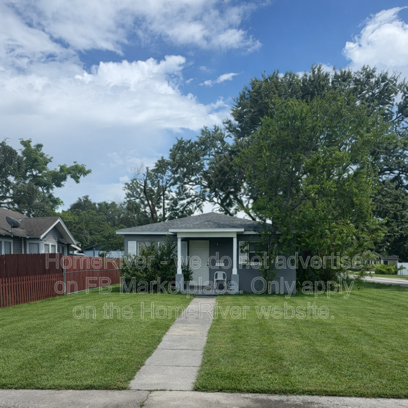 Move In Ready! - 2866 Emerson Ave S Saint Petersburg, FL 33712 property image