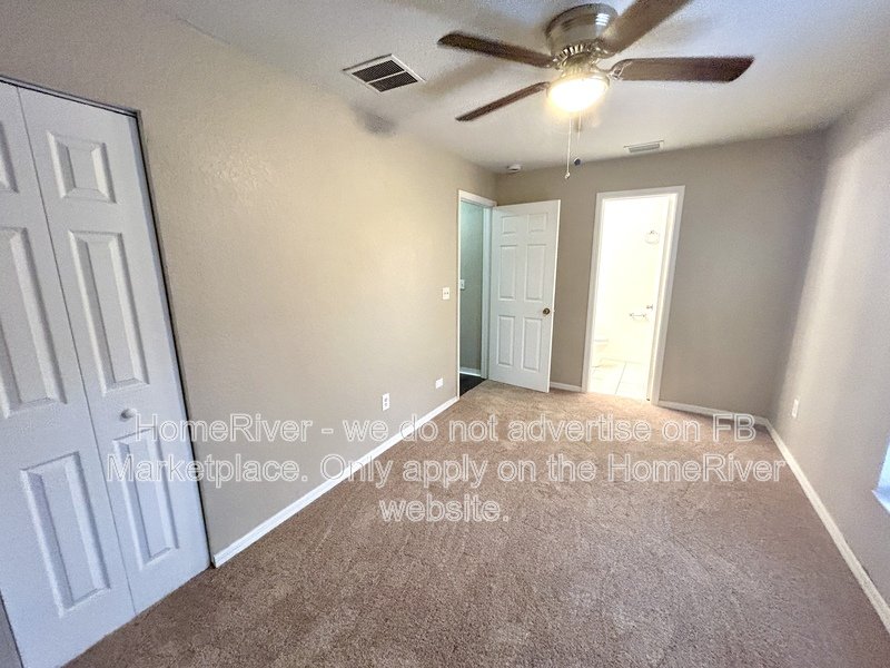 Move In Ready! - 2866 Emerson Ave S Saint Petersburg, FL 33712 property image