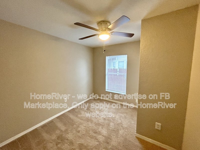 Move In Ready! - 2866 Emerson Ave S Saint Petersburg, FL 33712 property image