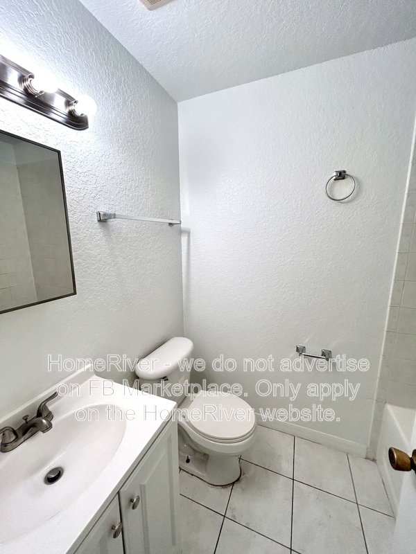 Move In Ready! - 2866 Emerson Ave S Saint Petersburg, FL 33712 property image
