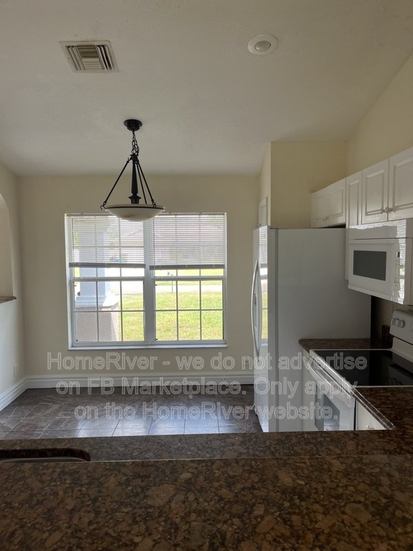 Move In Ready - 4100 NE 15th Pl Cape Coral, FL 33909 property image