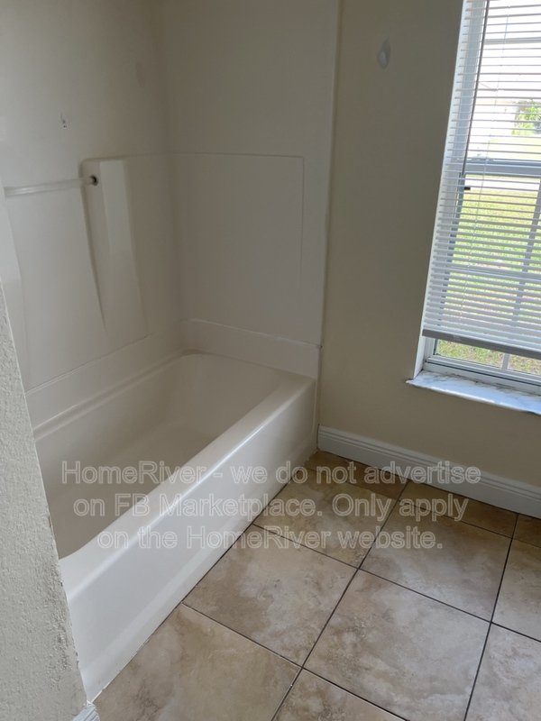 Move In Ready - 4100 NE 15th Pl Cape Coral, FL 33909 property image