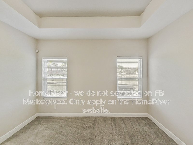 Move In Ready! - 12143 Longview Lake Cir, Bradenton FL 34211 property image