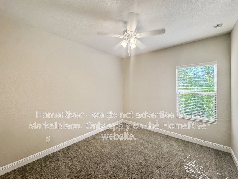 Move In Ready! - 12143 Longview Lake Cir, Bradenton FL 34211 property image