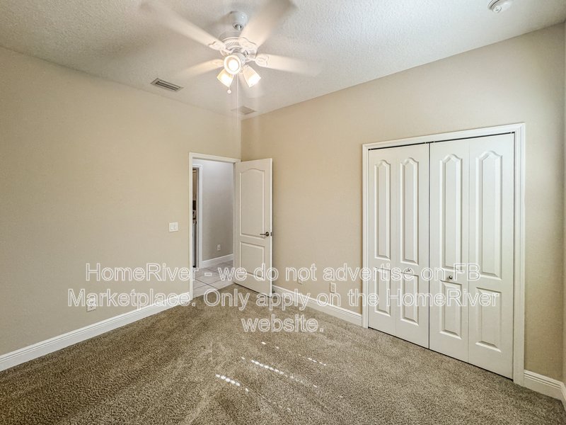 Move In Ready! - 12143 Longview Lake Cir, Bradenton FL 34211 property image