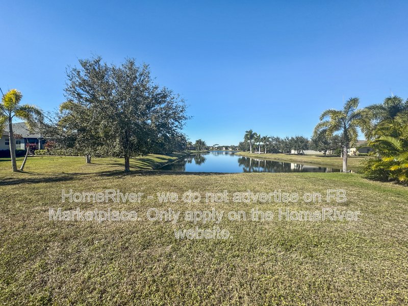 Move In Ready! - 12143 Longview Lake Cir, Bradenton FL 34211 property image